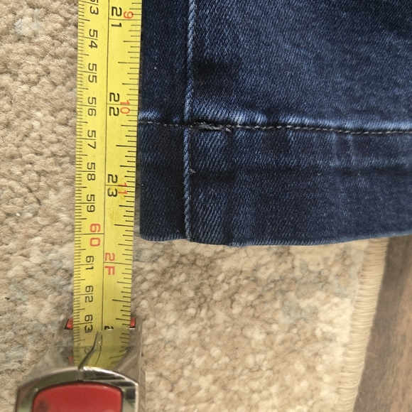 Paige Anessa Wide Leg High Rise Cropped Pleated Jeans - Picture 11 of 11